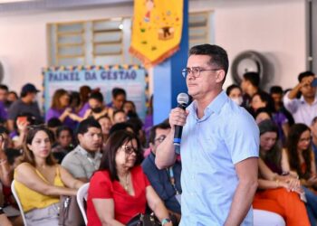 David Almeida confirma pagamento do Fundeb 2022 e a entrega de mais 214 escolas reformadas até o final do ano