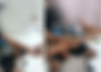 Vídeo mostra funcionários suspeitos de roubo sendo torturados e ‘marcados’ por patrões