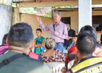 ‘O povo sabe o que é melhor para o Senado’, diz Arthur Neto ao visitar três zonas de Manaus em um dia
