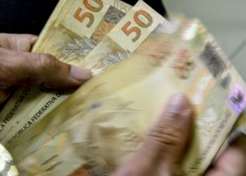 Auxílio Brasil de R$ 600 começa a ser pago nesta terça-feira; confira calendário