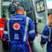 Urrando de dor, homem baleado invade casa em Manaus para pedir socorro