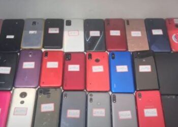 Homem é preso com mais de 70 celulares roubados no interior do Amazonas