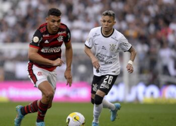 Corinthians x Flamengo duelam pela Libertadores nesta terça