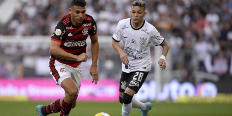 Corinthians x Flamengo duelam pela Libertadores nesta terça