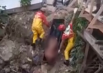 Homem é linchado em igarapé em Manaus após pegar drogas na ‘boca’ e fugir sem pagar