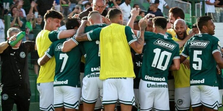 goias_x_atletico-go_brasleiro-Brasileirão_ Goiás vence dérbi com Atlético-GO e dorme na 9ª posição