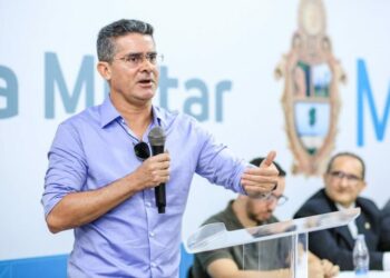 David Almeida critica novo decreto e diz que gestão Bolsonaro é ‘governo de burros’