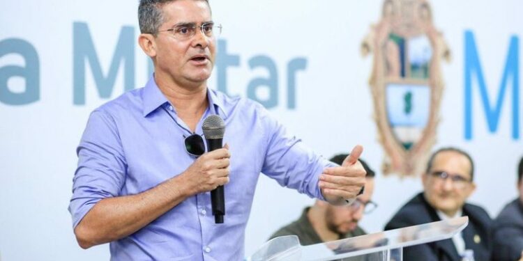David Almeida critica novo decreto e diz que gestão Bolsonaro é ‘governo de burros’