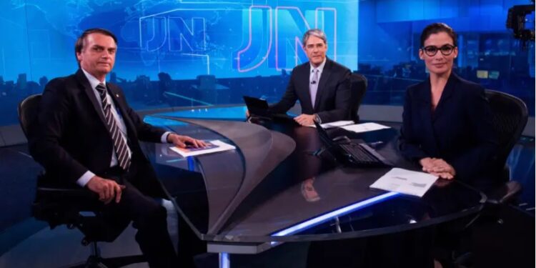 Bolsonaro volta atrás e decide que vai dar entrevista ao Jornal Nacional