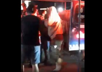 População tenta invadir delegacia e matar suspeito de estuprar as sobrinhas no Amazonas