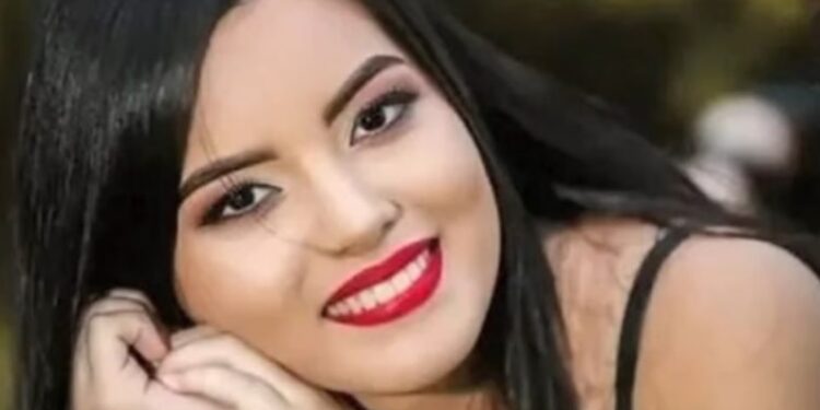Pai mata a filha com um soco por causa de fogão sujo