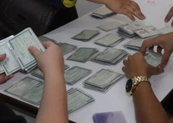 Mais de 10 mil pessoas esqueceram de pegar seus RGs nos PACs de Manaus