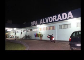 Criança de 2 anos morre afogada na piscina de casa em Manaus