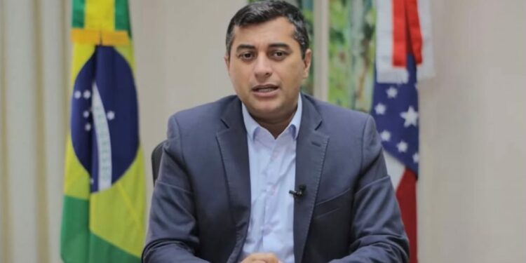 Juiz retira multa aplicada a Wilson Lima associada à pesquisa de intenção de votos e reconhece erro