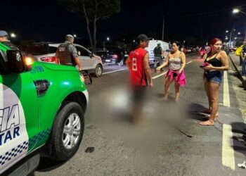 Motorista mata atropelado venezuelano que ia ao supermercado e tenta fugir após crime