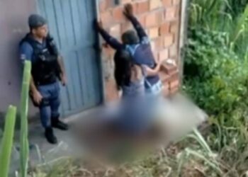 Após saber da morte do filho, pai grita desesperado: ‘Agora você vai embora desse jeito’