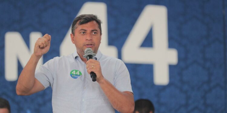 Passe Livre, Prato Cheio e Auxílio: ações de Wilson mudam para melhor a vida de famílias manauaras