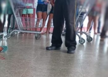 Homem é morto com tiro na testa na porta de entrada do DB