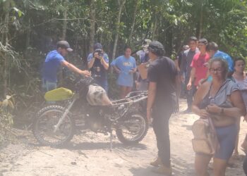 Adolescente morre eletrocutada após passar por fio de alta tensão em Manaus