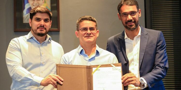 Em tempo recorde, prefeitura sanciona lei e firma parcerias para Manaus receber a internet 5G