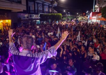 Arthur Neto é aclamado em Tefé como grande defensor do Amazonas