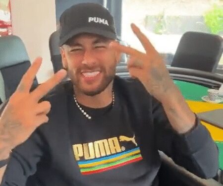 Menino Ney usa dancinha no TikTok para declarar apoio a Bolsonaro