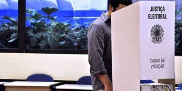 Amazonas terá dois horários de votação: das 6h às 15 e das 7h às 16h