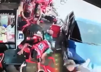 Vídeo: Flamenguistas são atropelados em bar de Parintins durante clássico Fla-Flu