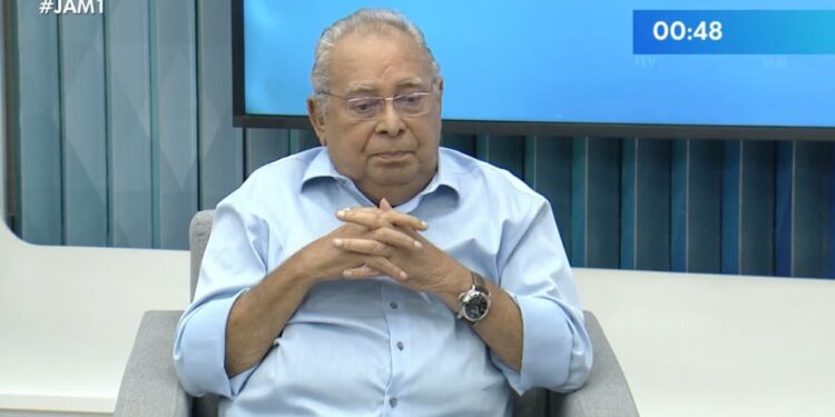 Amazonino Mendes falta mais uma entrevista após repercussão negativa em última sabatina