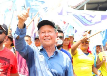 ‘O Brasil vai notar um senador diferente’, afirma Arthur em caminhada no Zumbi