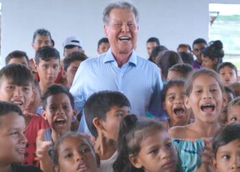 Vídeo da campanha de Arthur voltado a crianças conquista internautas e ultrapassa 150 mil acessos em apenas uma rede  