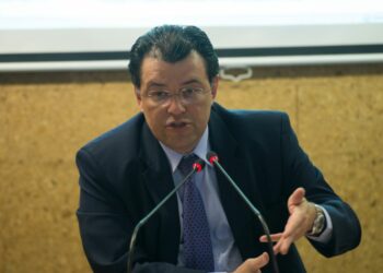 Cadastro Nacional de leitos de UTI desmente Braga e identifica 15 leitos de UTI em Parintins