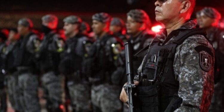 Policiais da Rocam chegam em Itacoatiara para reforçar segurança a pedido do deputado Cabo Maciel