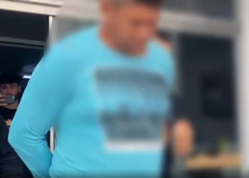 Homem é preso por estupro de menino de 14 anos que tinha ido fazer trabalho da escola com a filha dele