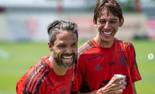 Jogador amazonense assina contrato de R$ 356 milhões com o Flamengo: ‘sonhei com isso minha vida inteira’