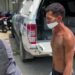 Homem tenta bater nos pais, é espancado por vizinhos e levado de viatura ao hospital em Manaus