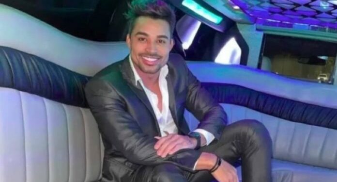 Influencer é preso por bater em garota de programa e levar filhos de 15 e 16 anos pro motel com eles