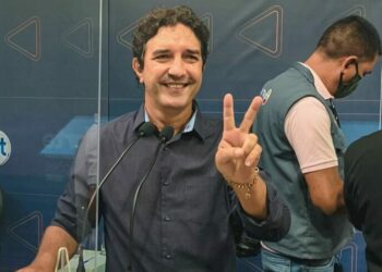 Prefeito de Itacoatiara pode ser multado e tem 60 dias para regularizar Portal da Transparência