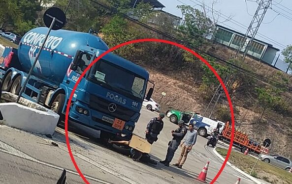 Cena forte: Motociclista morre esmagado por caminhão de gás na BR-319