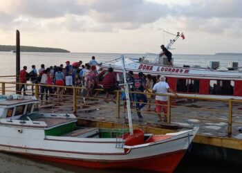 Comandante de lancha que naufragou em Belém nega superlotação: 22 morreram