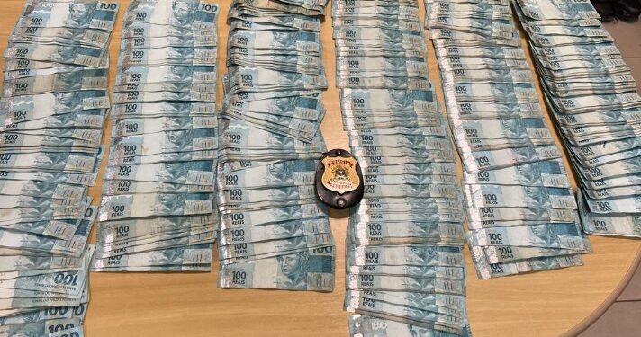 PF apreende R$ 61 mil em dinheiro vivo com irmã de candidata a deputada estadual no Amazonas