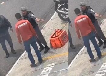 Vídeo revoltante: policiais são filmados agredindo e rasgando CNH de entregador em Manaus