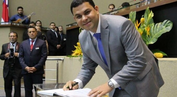 Saulo Vianna declara ter gastado R$ 44 mil em choperia para fazer campanha