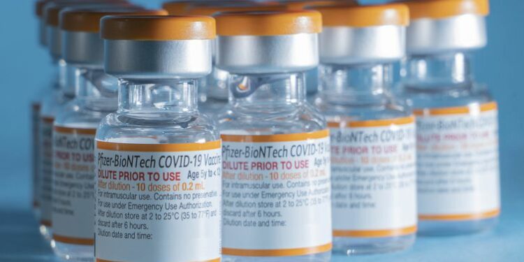 Pfizer é aprovada pela Anvisa para crianças de 6 meses a 4 anos de idade
