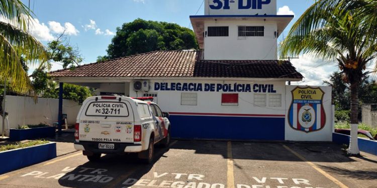 Aluno de 11 anos morre após ser espancado por colega da escola, em Iranduba