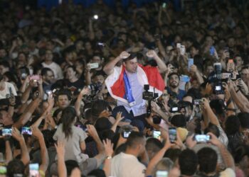 Povo deu recado firme sobre o que quer para os próximos quatro anos, diz Wilson em comício