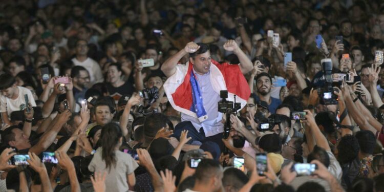 Povo deu recado firme sobre o que quer para os próximos quatro anos, diz Wilson em comício