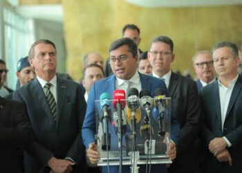 Em Coari, Wilson Lima reforça apoio a Bolsonaro e pede votos ao presidente