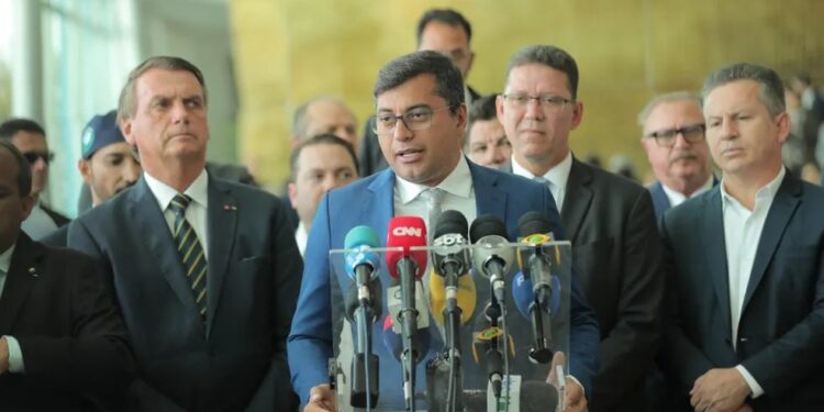 Em Coari, Wilson Lima reforça apoio a Bolsonaro e pede votos ao presidente