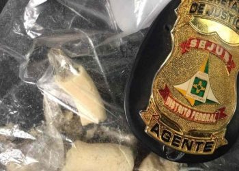 Mulher é detida ao levar biscoito de ‘verdinha’ para filho preso